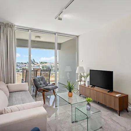 Latitudes 1 Bedroom Meneou