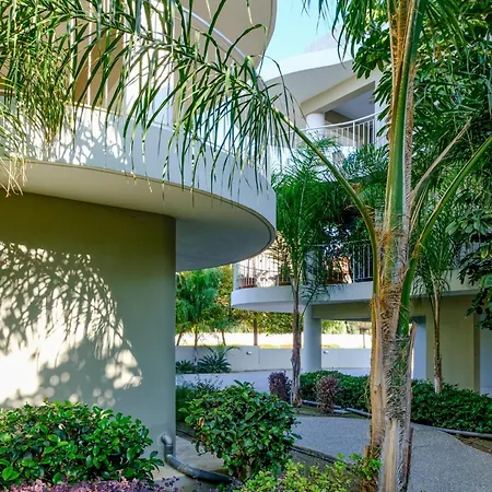 Latitudes 1 Bedroom Апартаменты