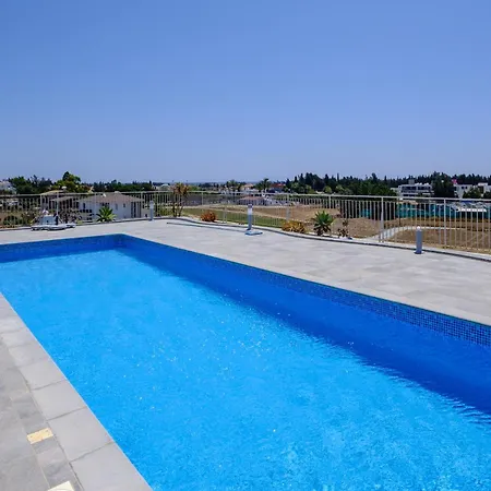 Latitudes 1 Bedroom *