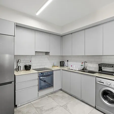 Latitudes 1 Bedroom *