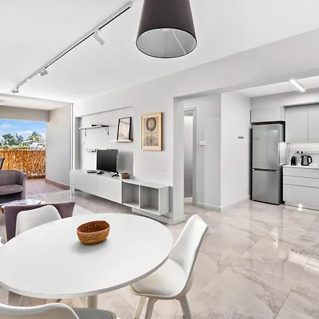 Latitudes 1 Bedroom *