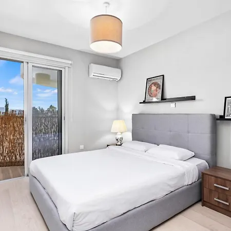 Latitudes 1 Bedroom Apartamento Meneou