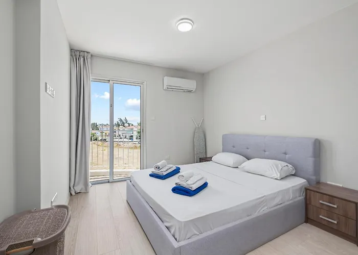 Latitudes 1 Bedroom *